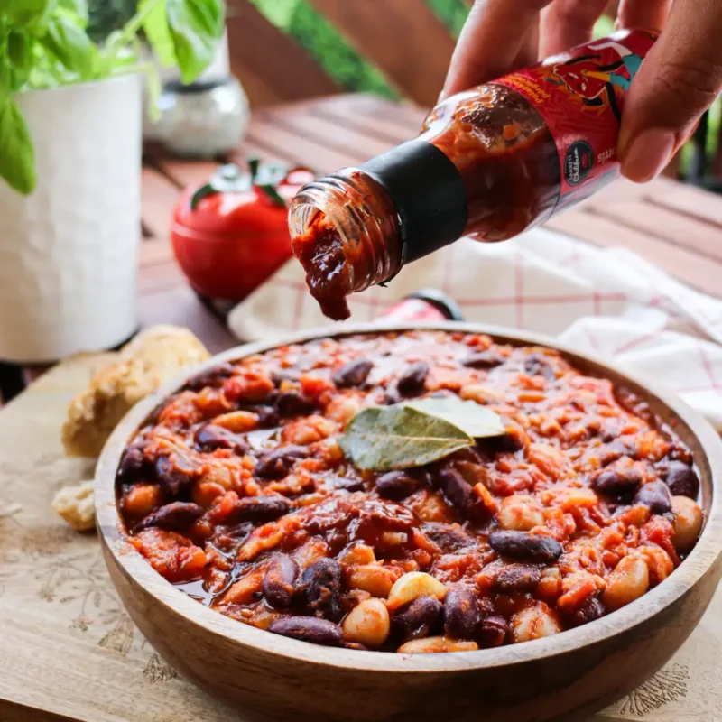Hagymás bab Csak Norris Carolina Reaper chili krémmel ízesítve
