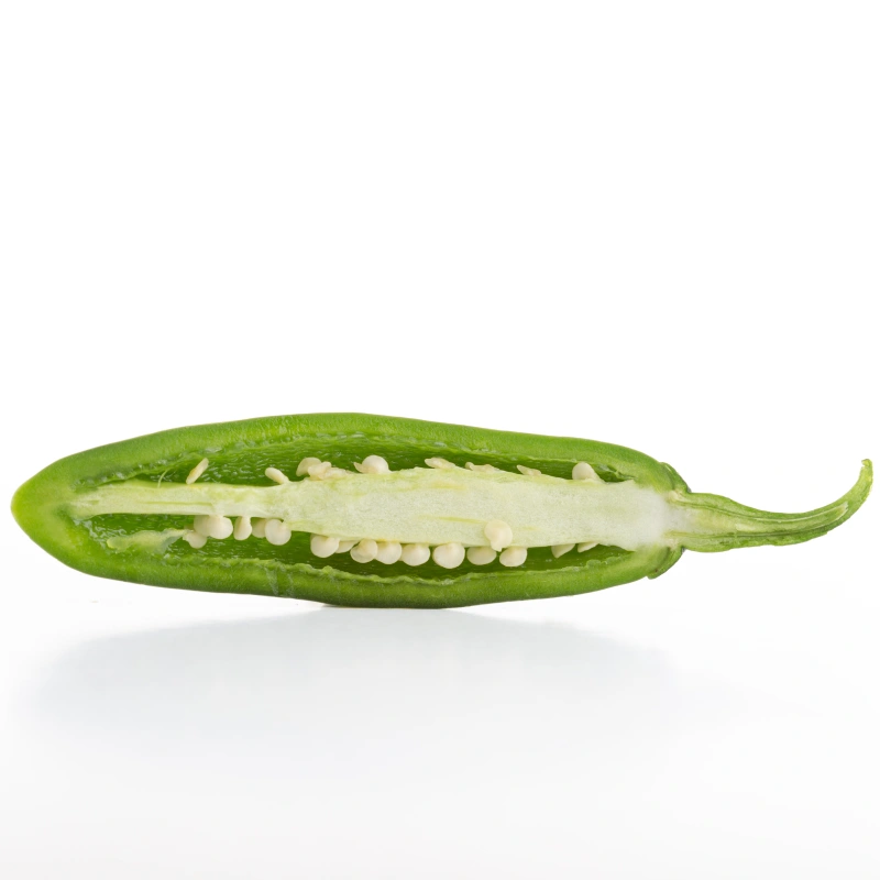 Zöld Jalapeno chili félbevágva